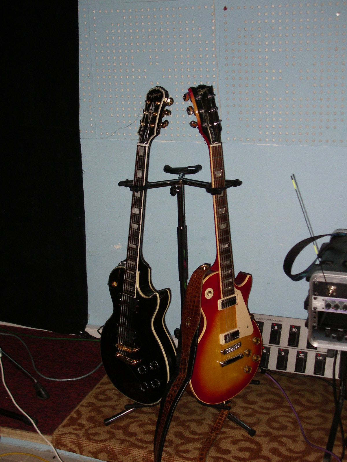 Double LesPaul :)