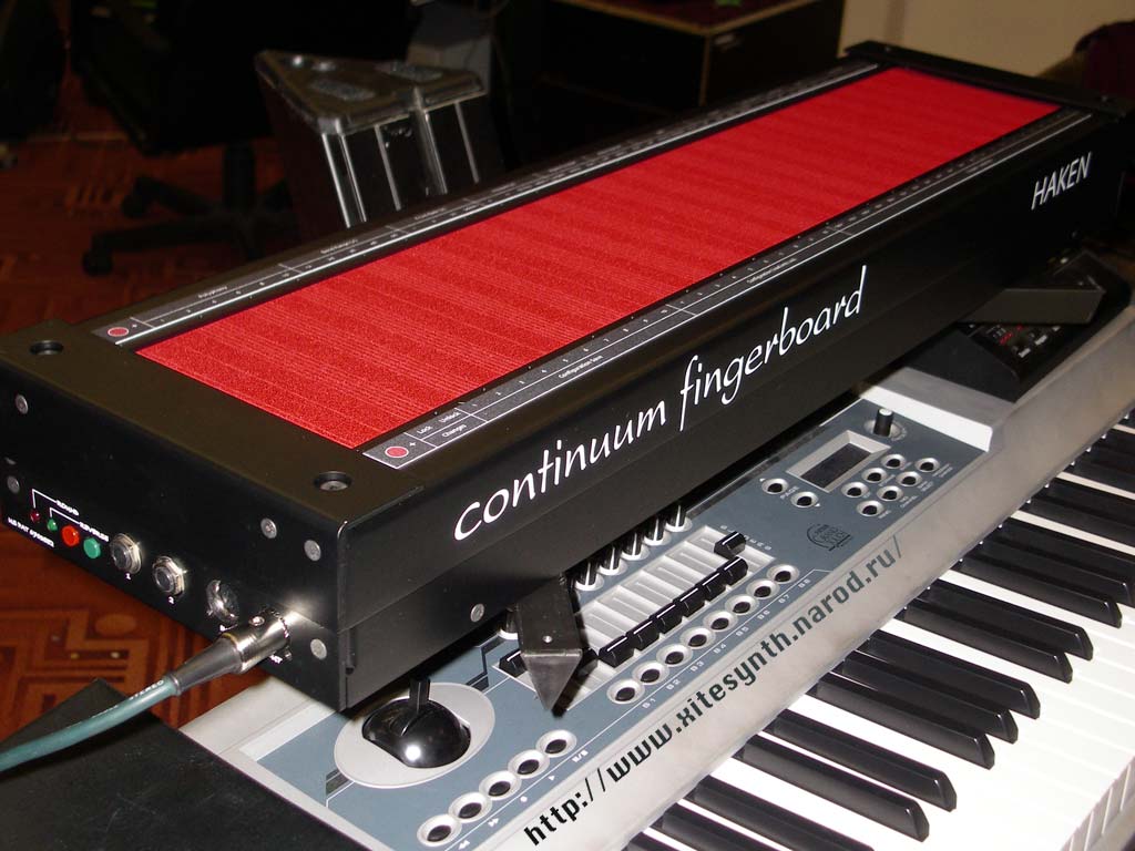 Haken Continuum Fingerboard